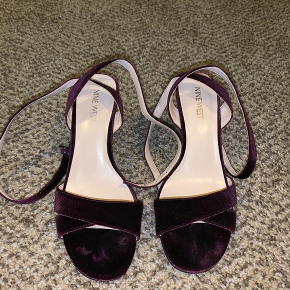 Lace up wedge sandals - Picture 2 of 3